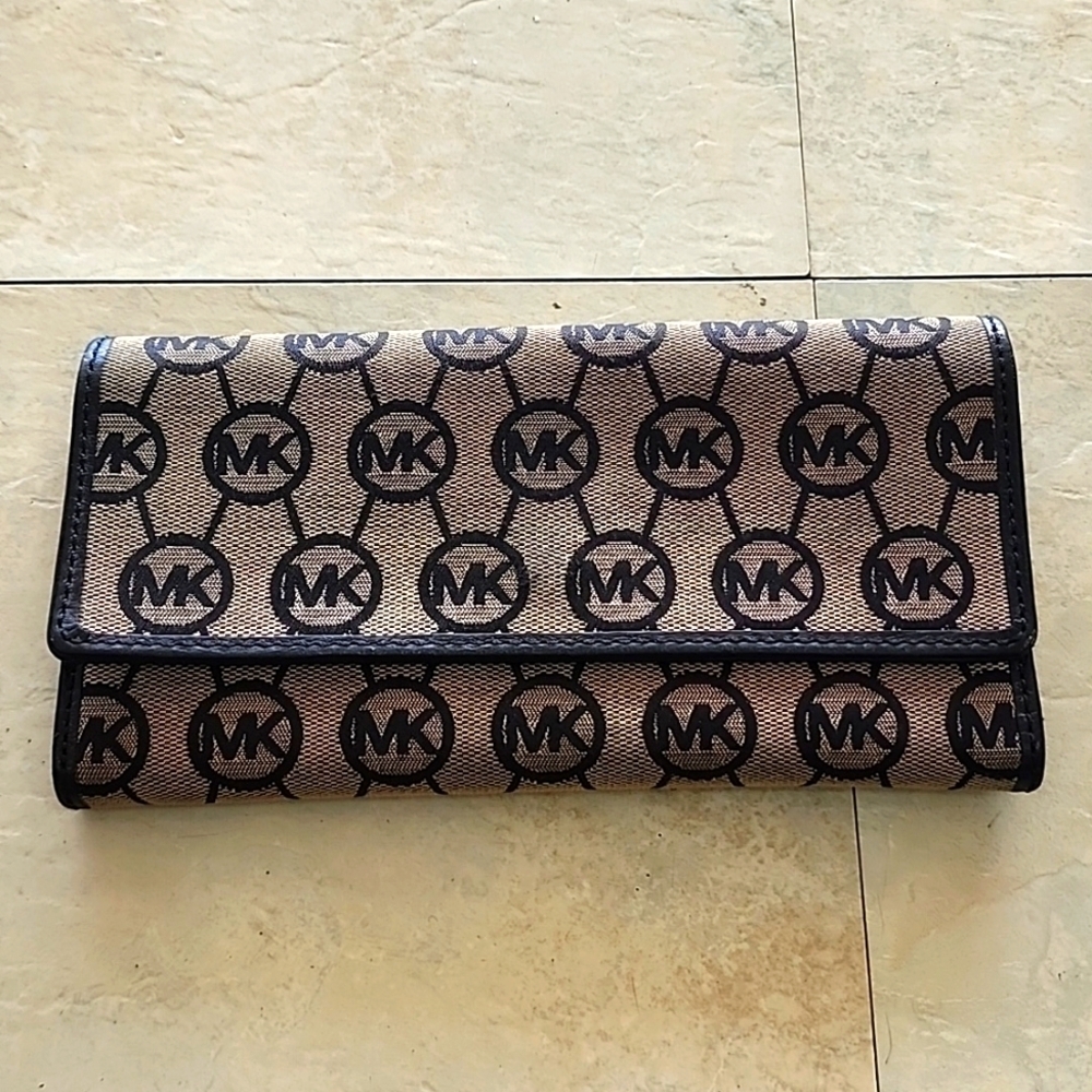 MK trifold wallet